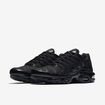 Nike Air Max Plus - Férfi Utcai Cipő - Fekete/Fekete/Fekete